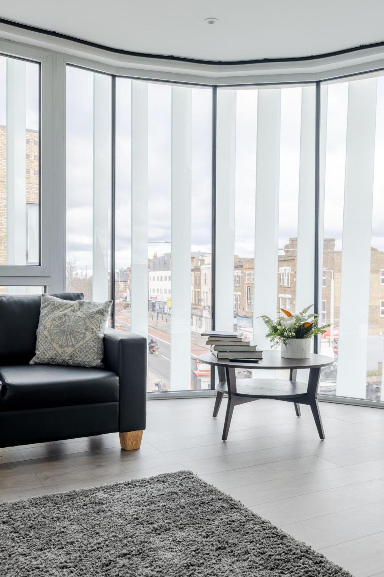 Vertigo Apartments Кингстън на Темза Екстериор снимка